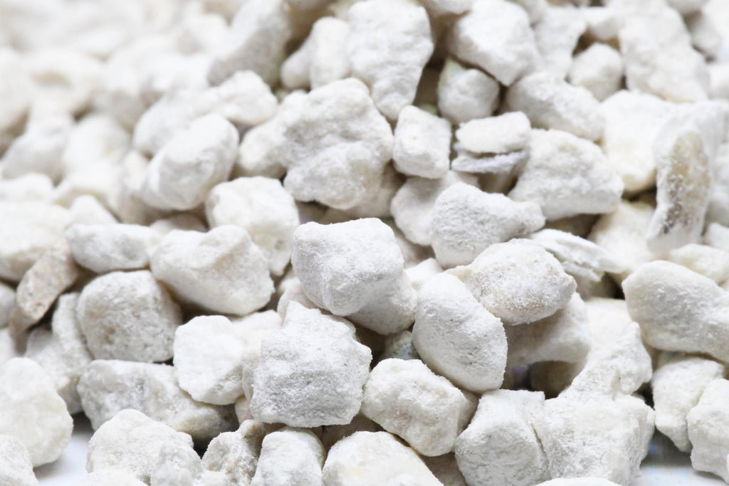 Calcium Bits: Calcium Supplement for Aquatic Pets - Natural Source of Calcium Suitable for Aquariums, Neocaridina Shrimp, Aquarium Snails, Crustaceans, Invertebrates and Other Aquatic Pets 3 oz